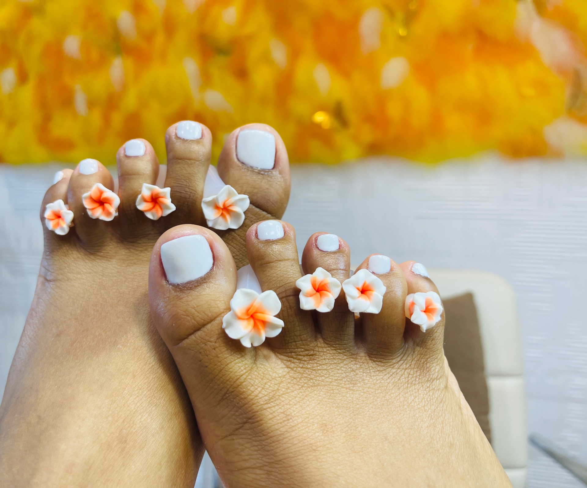 Pedicura completa con spa y eliminación de durezas 