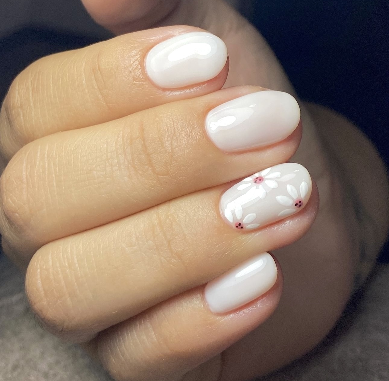 Manicura con refuerzo para uñas mordidas 
